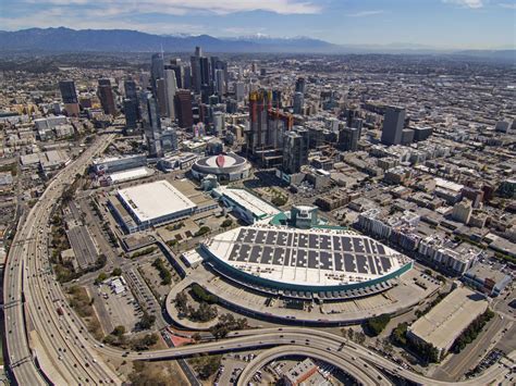 Los Angeles Convention Center .